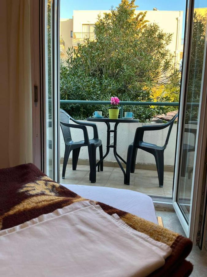 Apartments And Room Mv Petrovac Екстер'єр фото